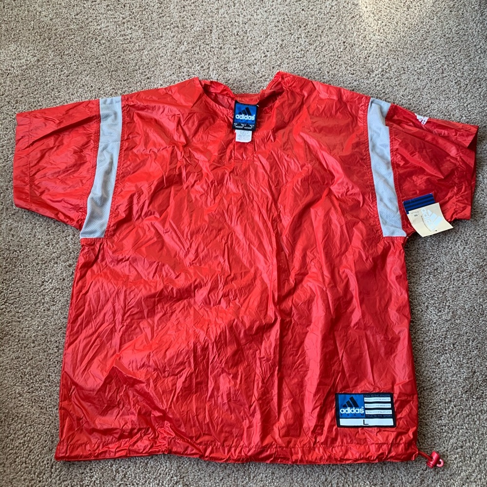 NWT Vinatge Adidas Top 🚨